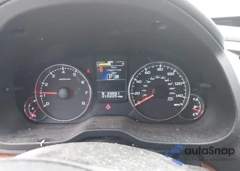 2014 Subaru Outback 2.5I Limited z USA, uszkodzony, nr VIN 4S4BRBLC2E3253936